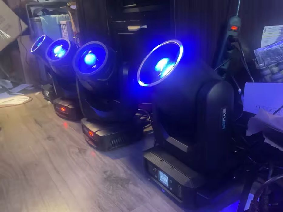 Moving head mini 7R Beam+Spot+Ring 200W LED NOU!
