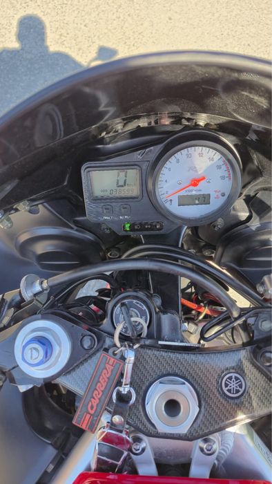 Vând/schimb YAMAHA YZF 600 - R6