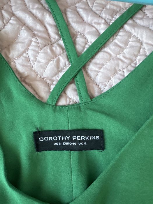 Ментово зелена рокля