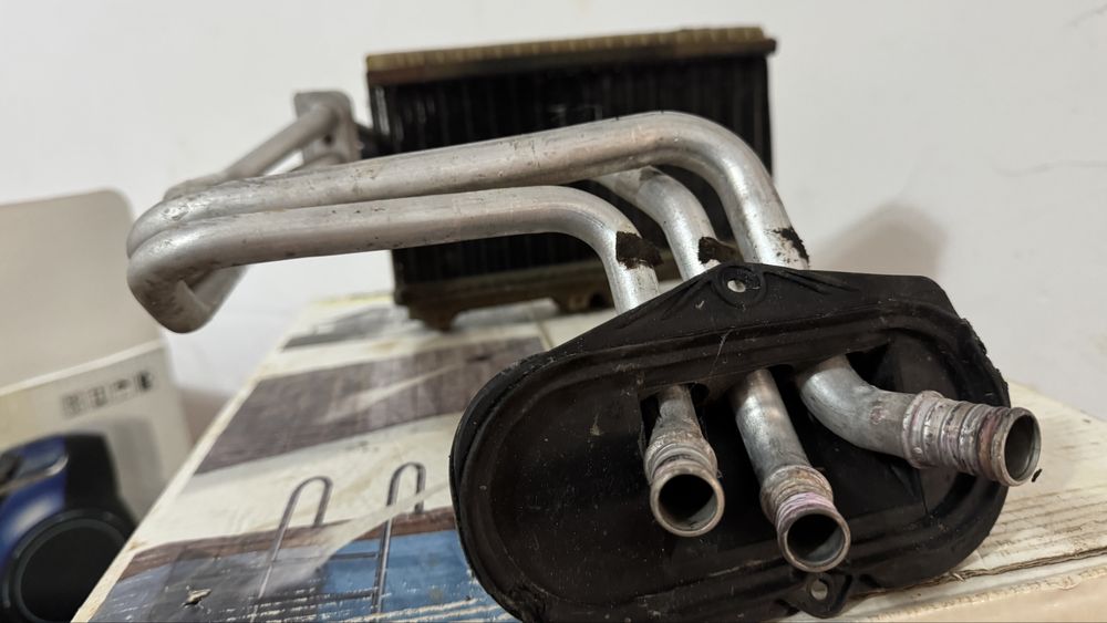 ПРОДАЕТСЯ печка на БМВ Е38