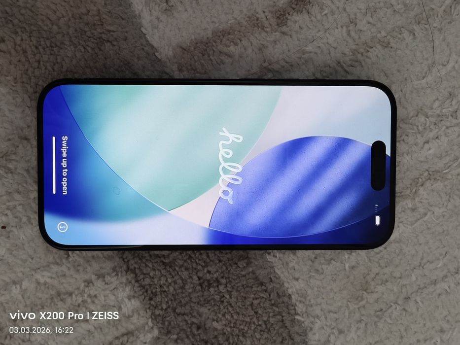 Продам iphone 15 pro срочно