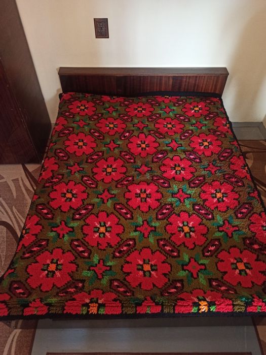 Ръчно тъкани автентични китеници