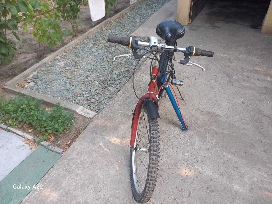 Bicicletă pentru copii 10-15 ani, stare bună