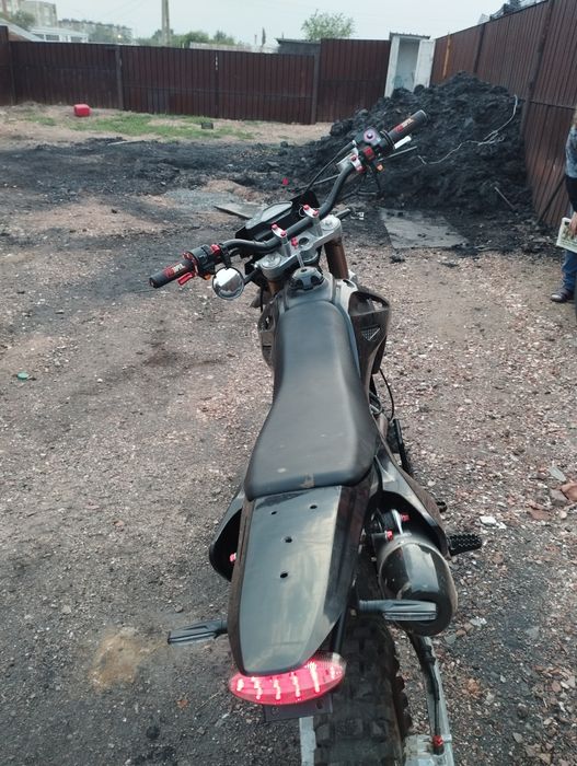 Эндуро 250        .