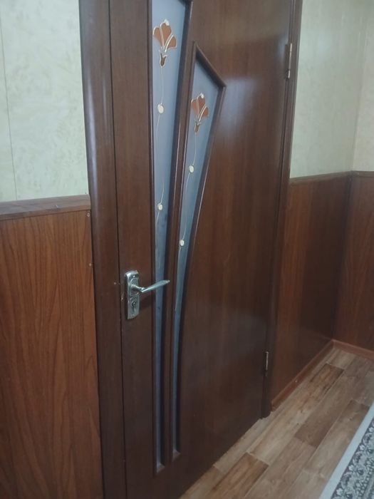 3 қоңыр есік сатылады