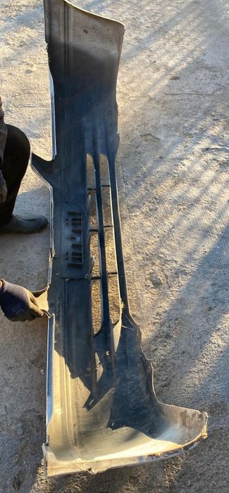 Бампер Camry 25 2001 года