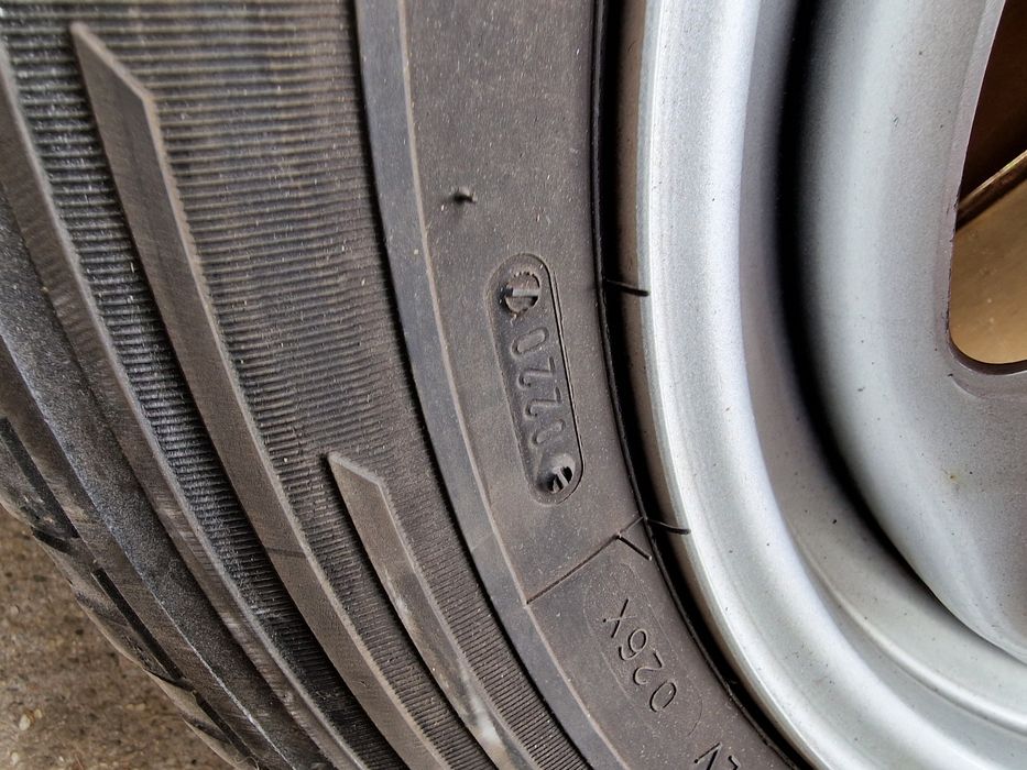 Jante cu anvelope vara Ford Transit - ambele noi