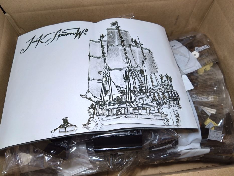 NOU TIP le go Piratii Caraibe Black Pearl Corabia Jack Sparrow 10365