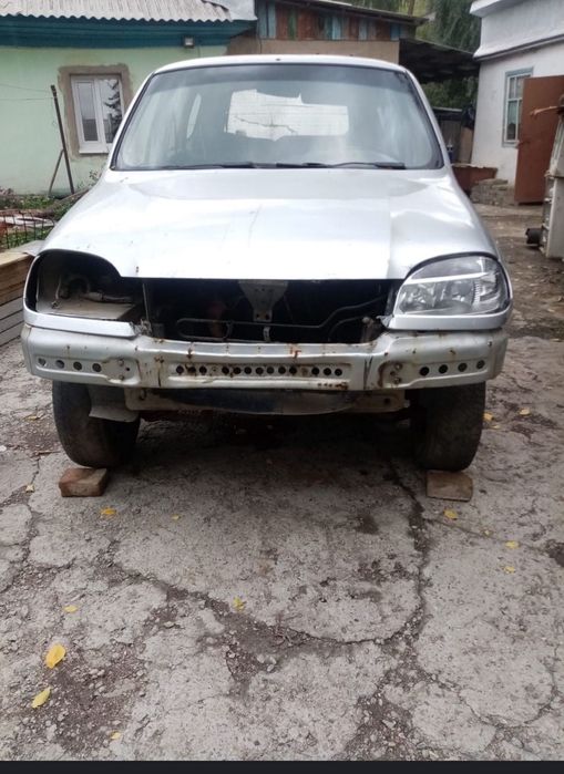 Продам две Шеви нивы