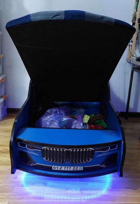 Продается кровать машина BMW в отличном состоянии