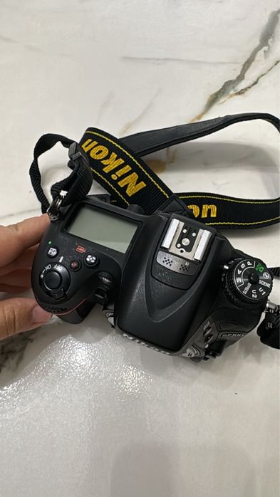 Nikon D7100 продам