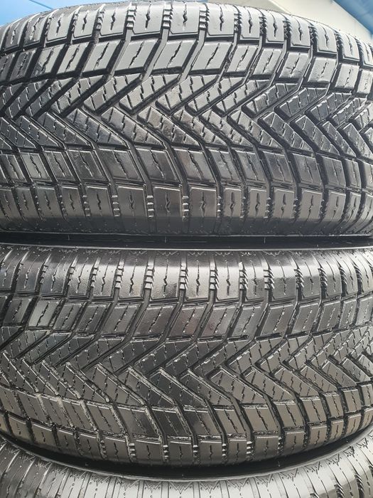 Mazzini 205/65R15 sotiladi