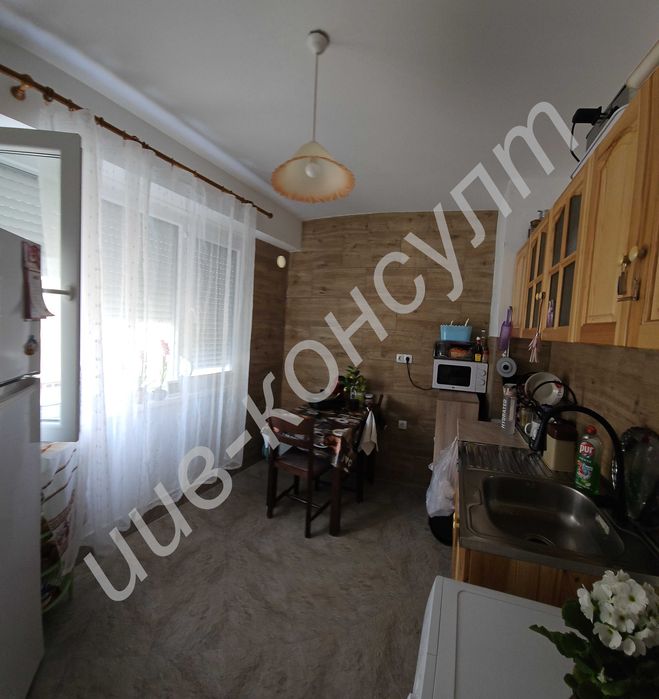 Продава се Тристаен апартамент в Велико Търново, Бузлуджа - 80 кв.м за 829 €/кв.м - Снимка #1