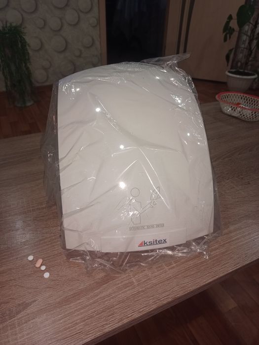 Продам сушилку для рук