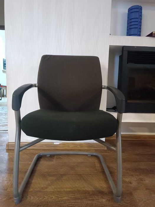 Кресло для посетителей ( Корея )