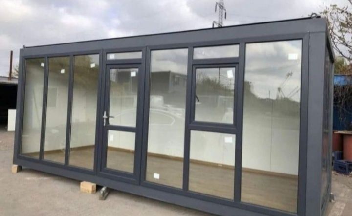 Vand container cu terasa