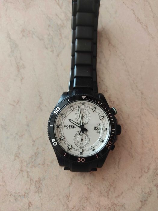 Часовник FOSSIL.
