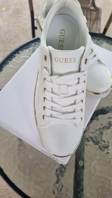 Дамски кецове GUESS