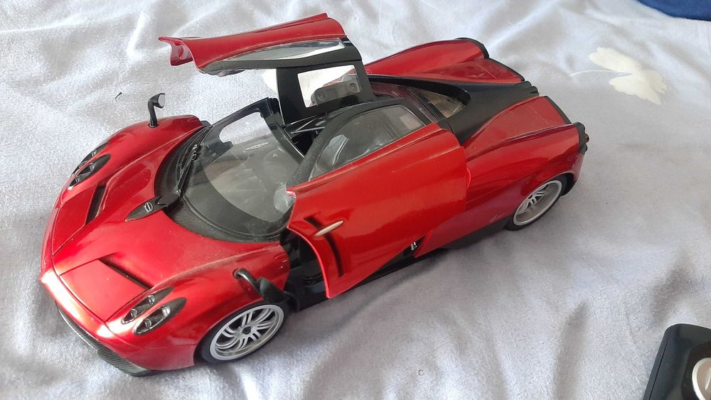 Masinuta Pagani cu telecomanda