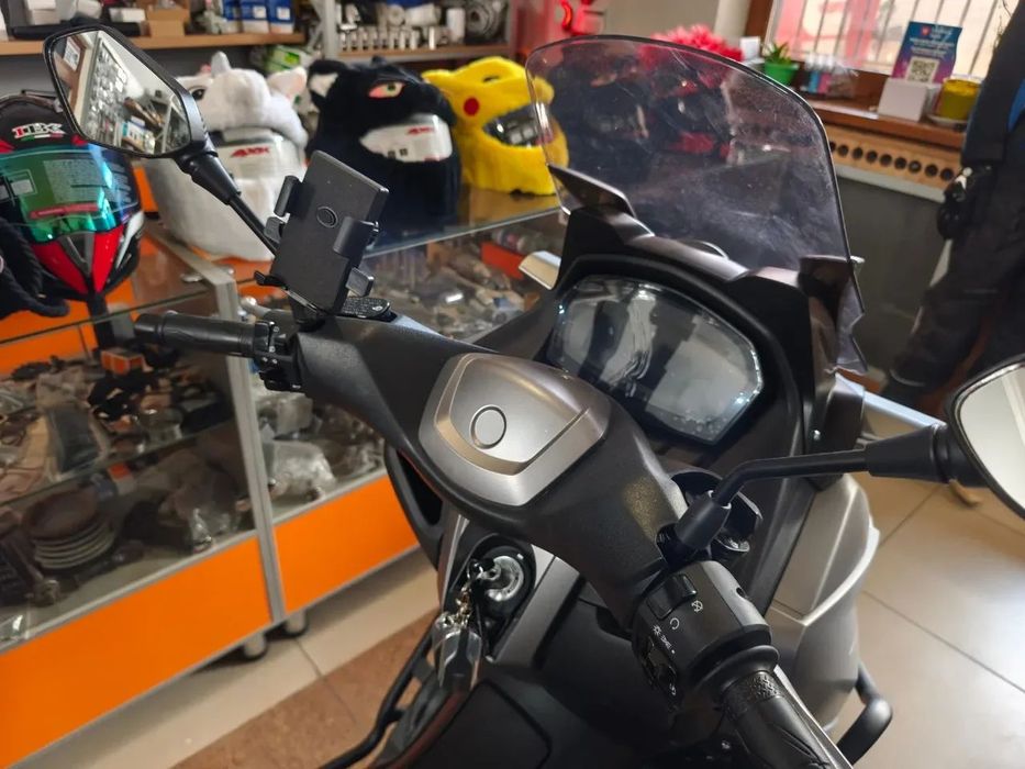 Скутер Hammer Maxi 200 см3