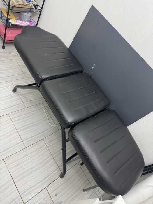 Кушетка, стульчик для мастера