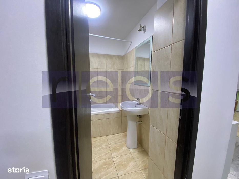 De Vanzare Apartament 2 Camere Decomandat Lift Centrala Proprie Parc S