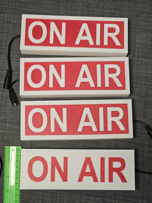 Caseta luminoasa ON AIR - personalizabila