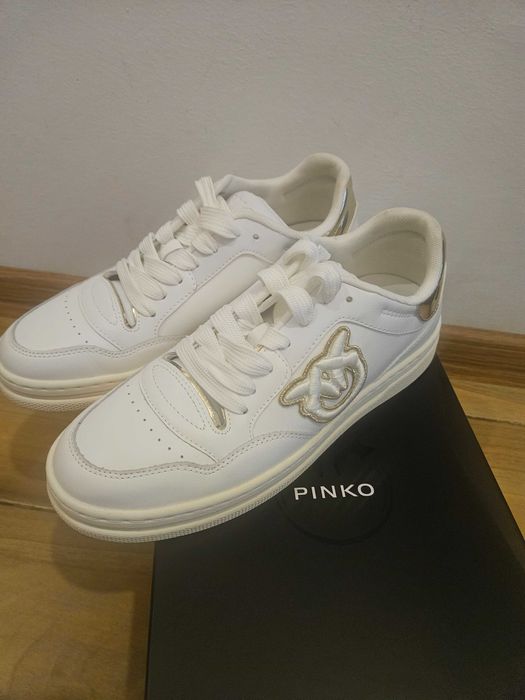 Нови дамски обувки на  Pinko