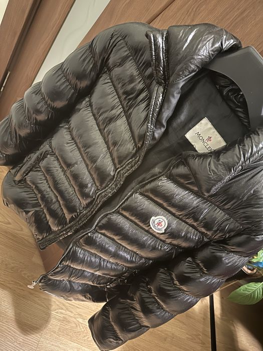 Geaca moncler stare buna