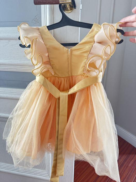 Нарядное детское платье