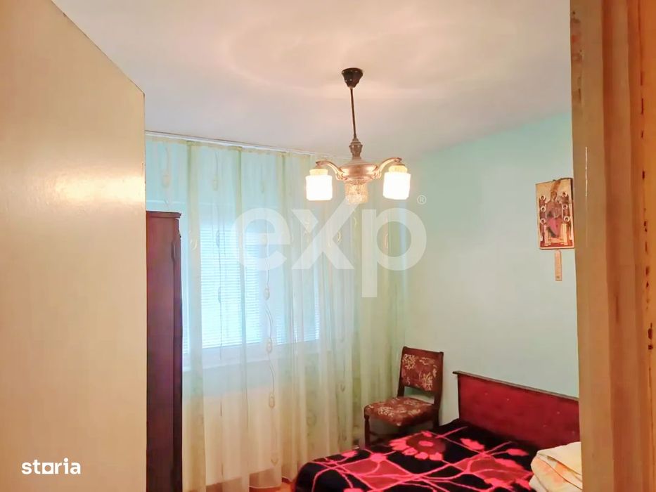 Vanzare apartament 3 camere decomandat