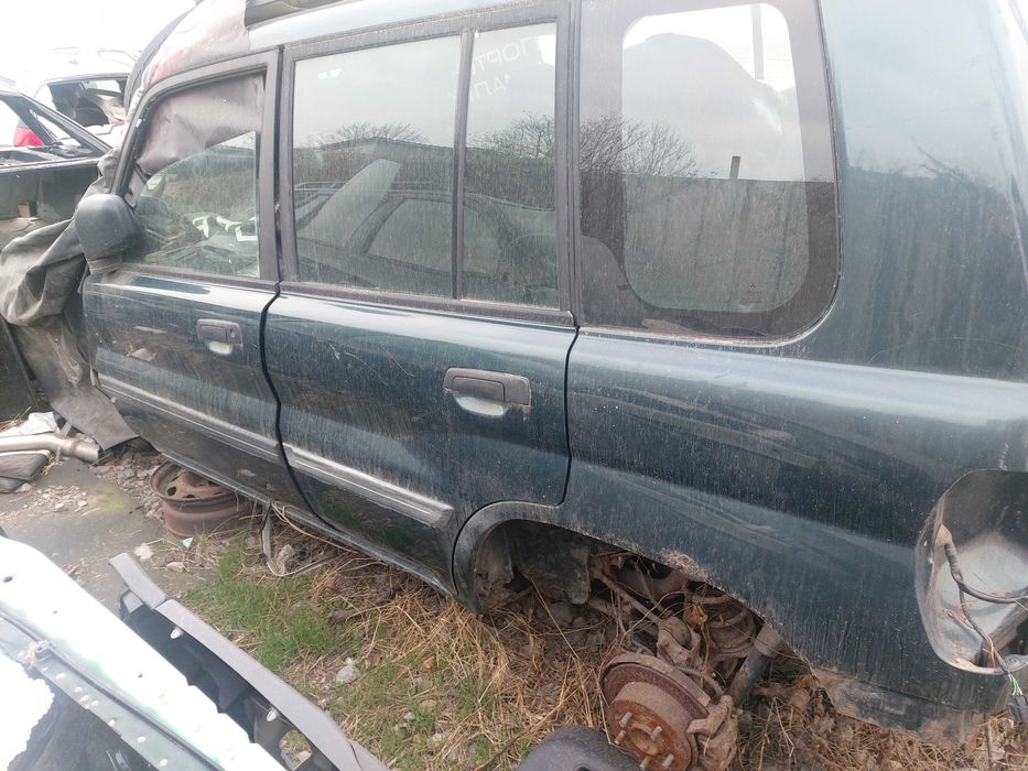 На части Мицубиши Пинин