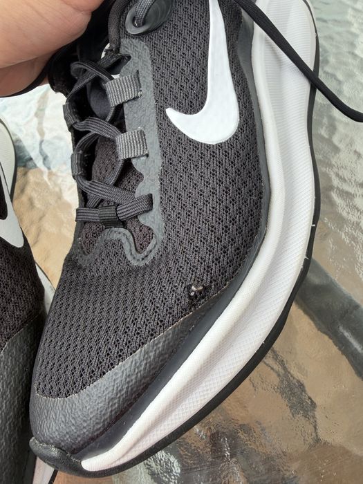 Маратонки Nike 38