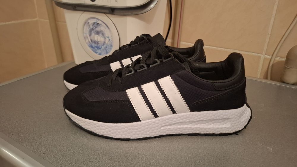 Кросовки Adidas новые
