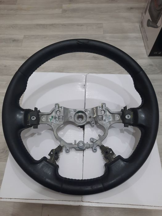 Продам руль TOYOTA Camry 50