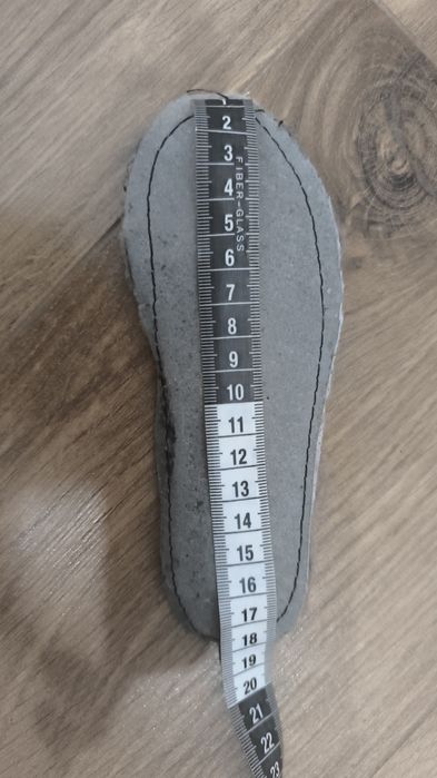 Продам ботинки зимние