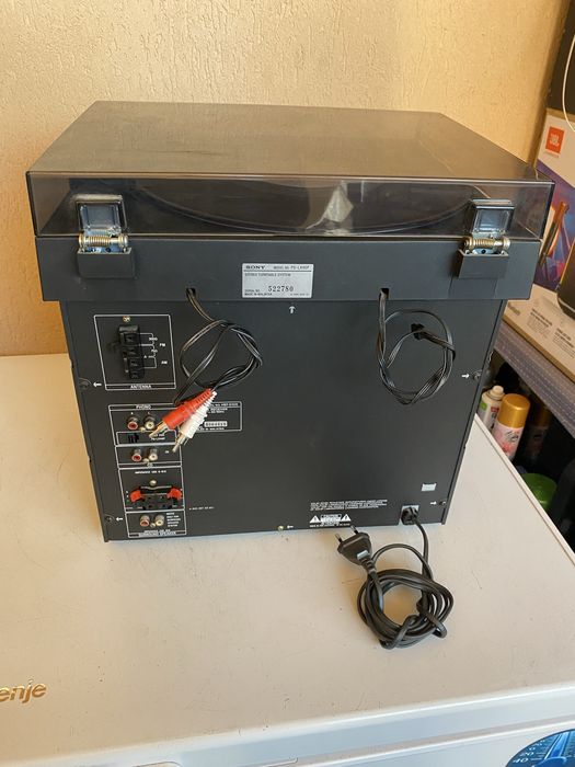 Combina  Sony  LBT D 105