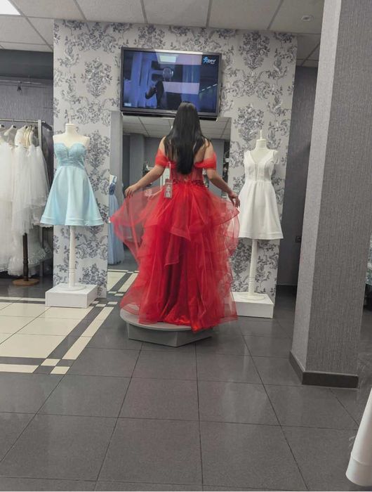 Официална рокля