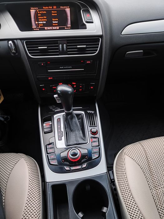 AUDI A4 2012 — imagine 2