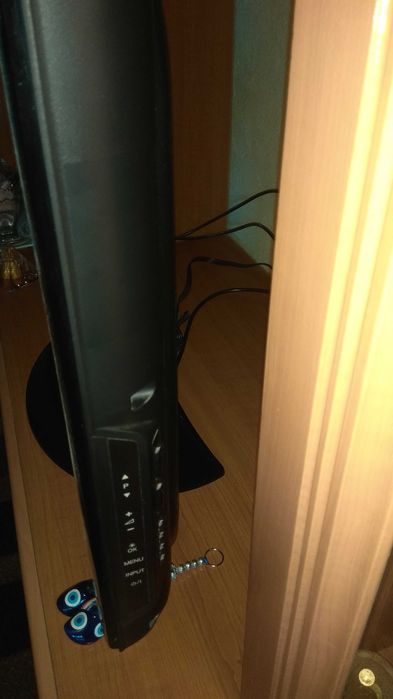 Телевизор LD  32" дюйма.