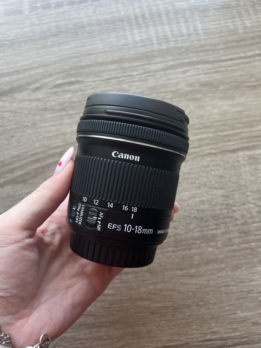 Obiectiv Canon EF-S 10-18mm f/4.5-5.6 IS STM - Ultra Wide pentru APS-C