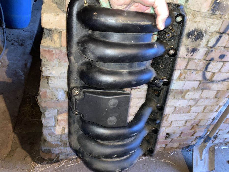 Продам запчасти на М 104