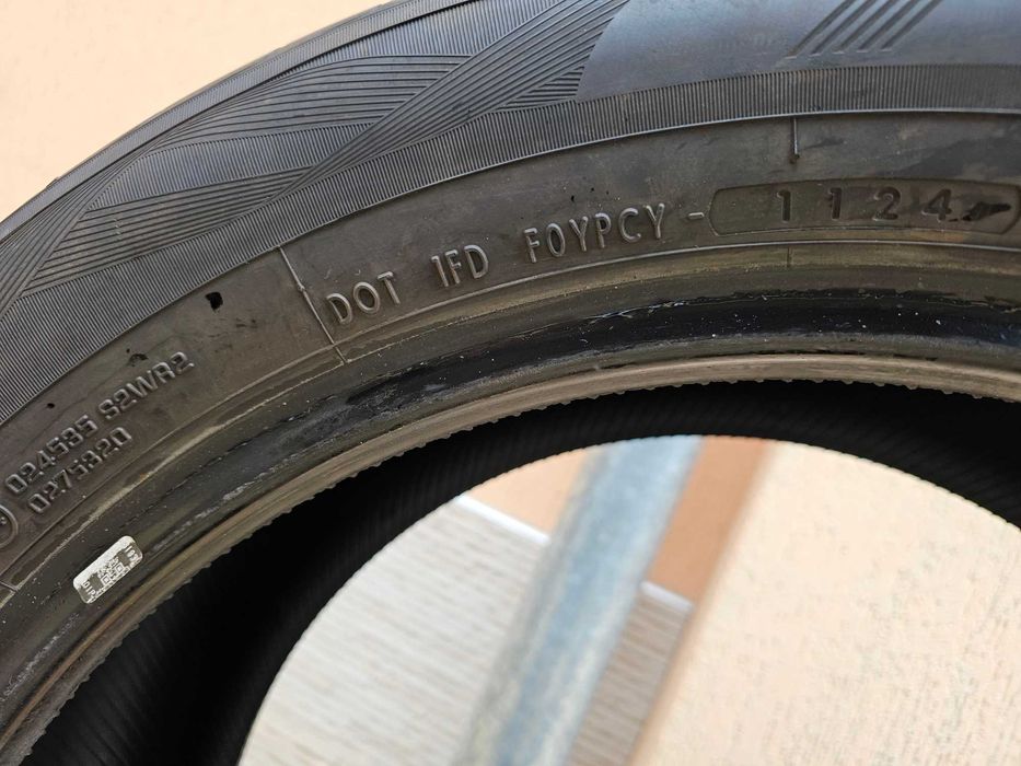 Гума 235/55/19  Yokohama ADVAN SPORT