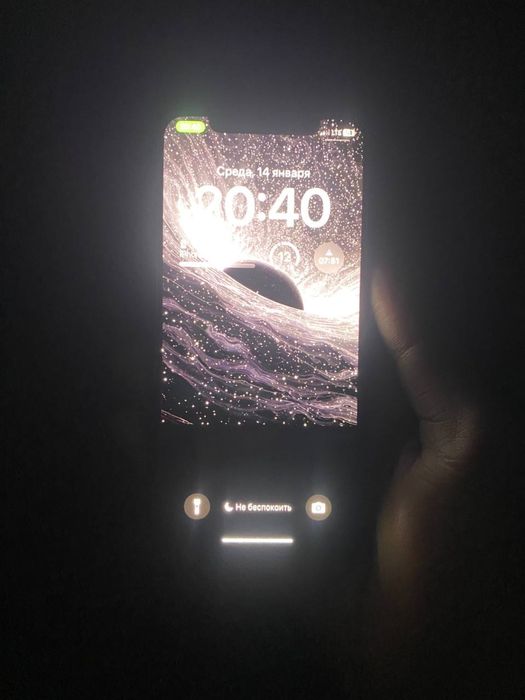 Iphone xs hamma joyi iahlaydi