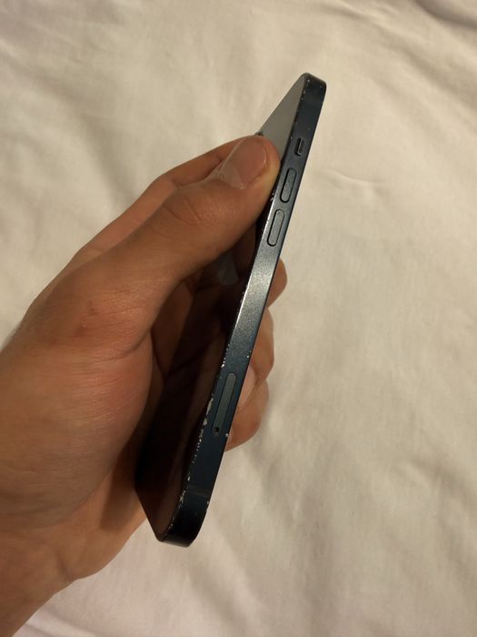 Продам iphone 13