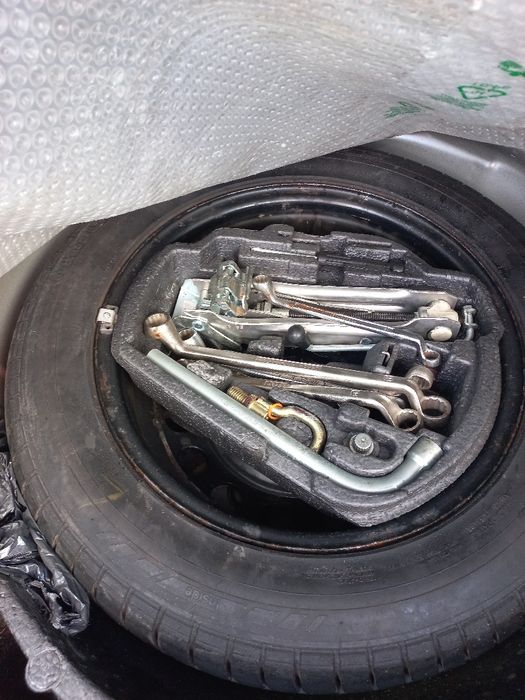 Продавам Фолцваген Бора