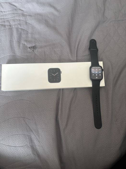 Apple watch se 1 44мм