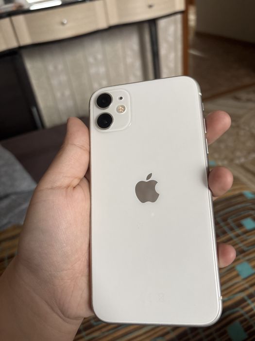 iPhone 11 продам