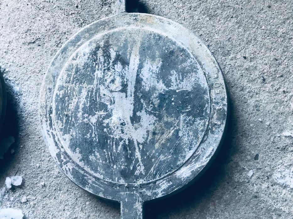 Продам вафельницу и орешницу