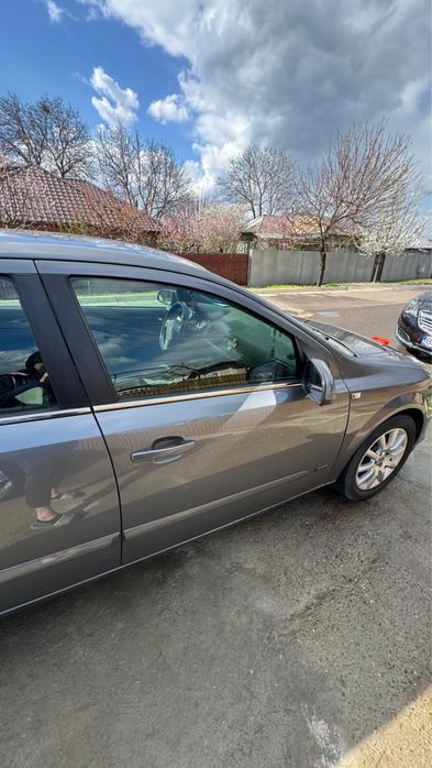 Opel Astra H 1.4 benzina + GPL